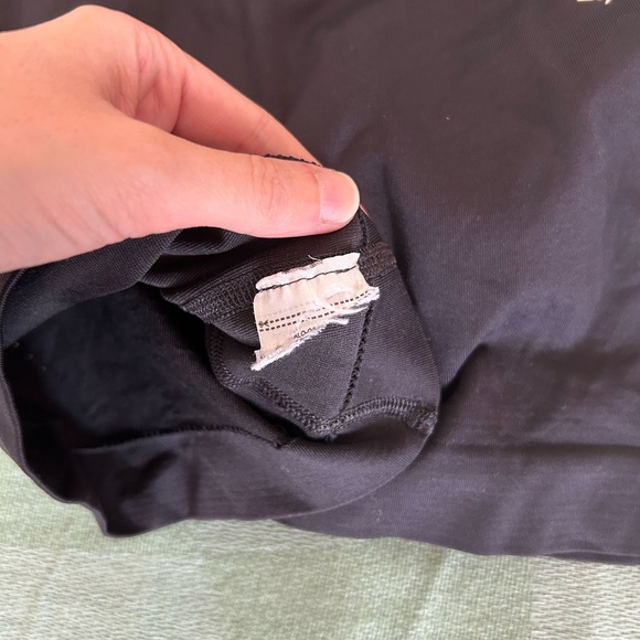 Gymshark Sweat Seamless Shorts - Picture 4 of 4